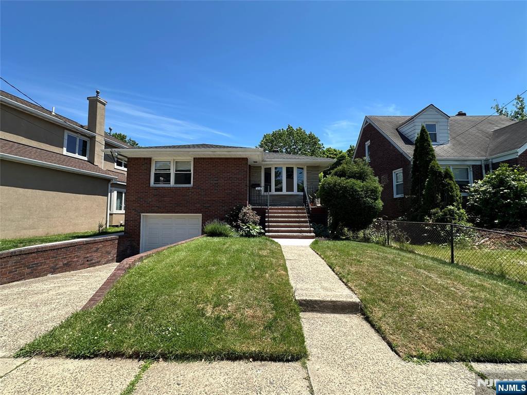 1018 Inwood Terrace - Photo 1
