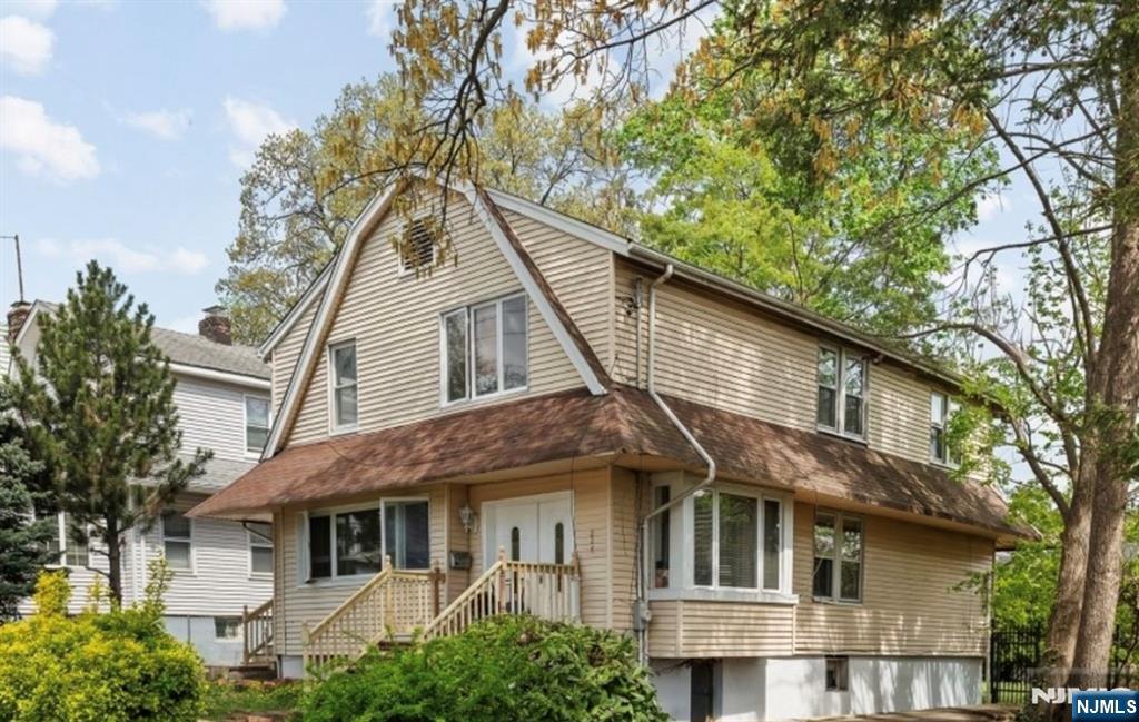 334 Brook Avenue - Photo 2