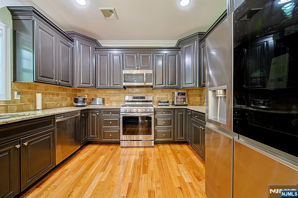 17 Fairmount Avenue — photo 14