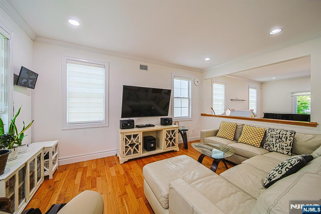 17 Fairmount Avenue — photo 19