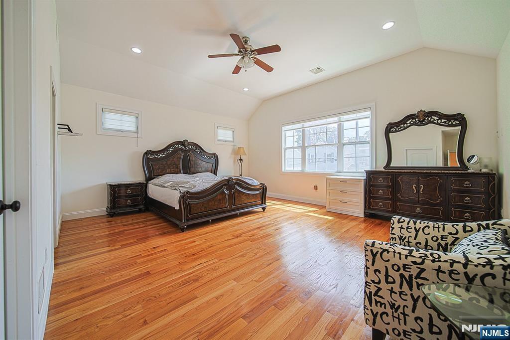 17 Fairmount Avenue — photo 34