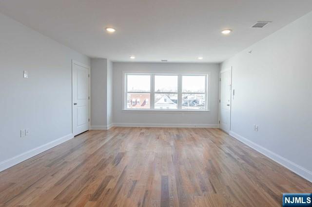 111 Monroe Street 15 - Photo 4