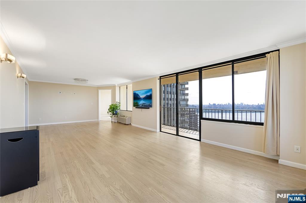 200 Winston Drive 2019 - Photo 5