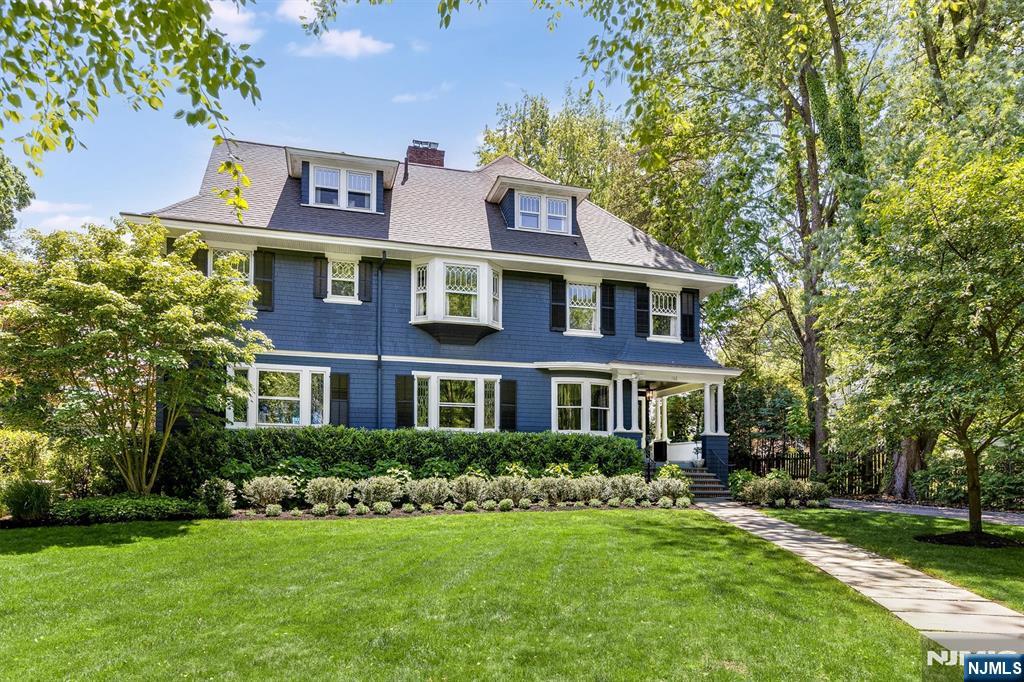 162 Union Street - Photo 1