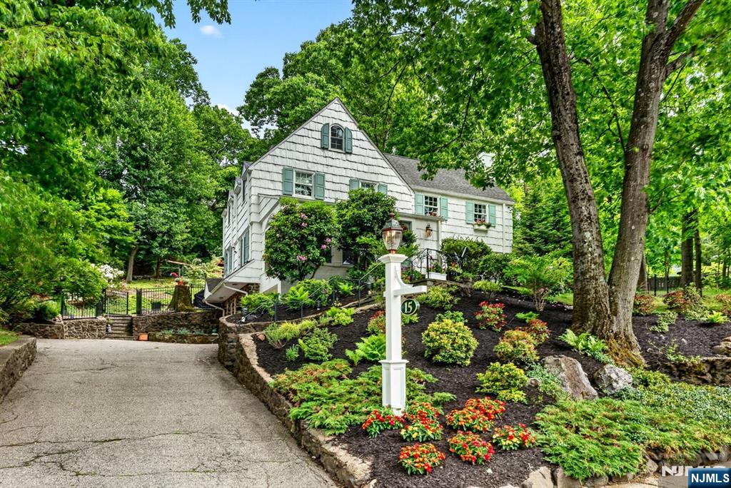 15 Afterglow Avenue, Verona NJ — listing photo