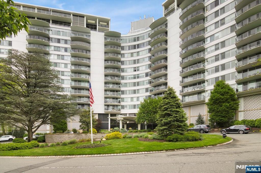 1st image of 1 Claridge Dr #523, Verona, NJ 07044 | MLS# 26019779