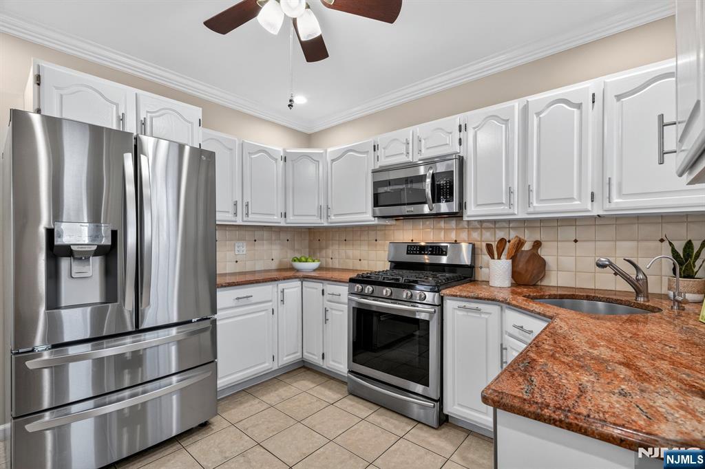 119 Kingston Avenue - Photo 3