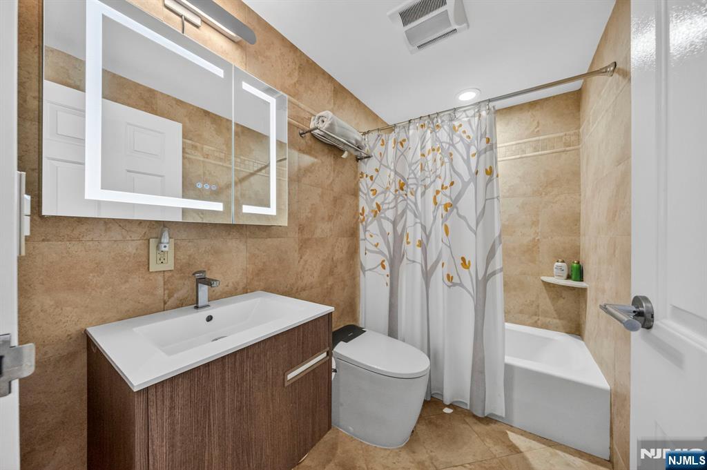 900 Palisade Avenue, #2403, Fort Lee, NJ 07024 Listing Photo  39