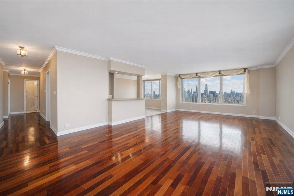 6040 Boulevard East 23G - Photo 2