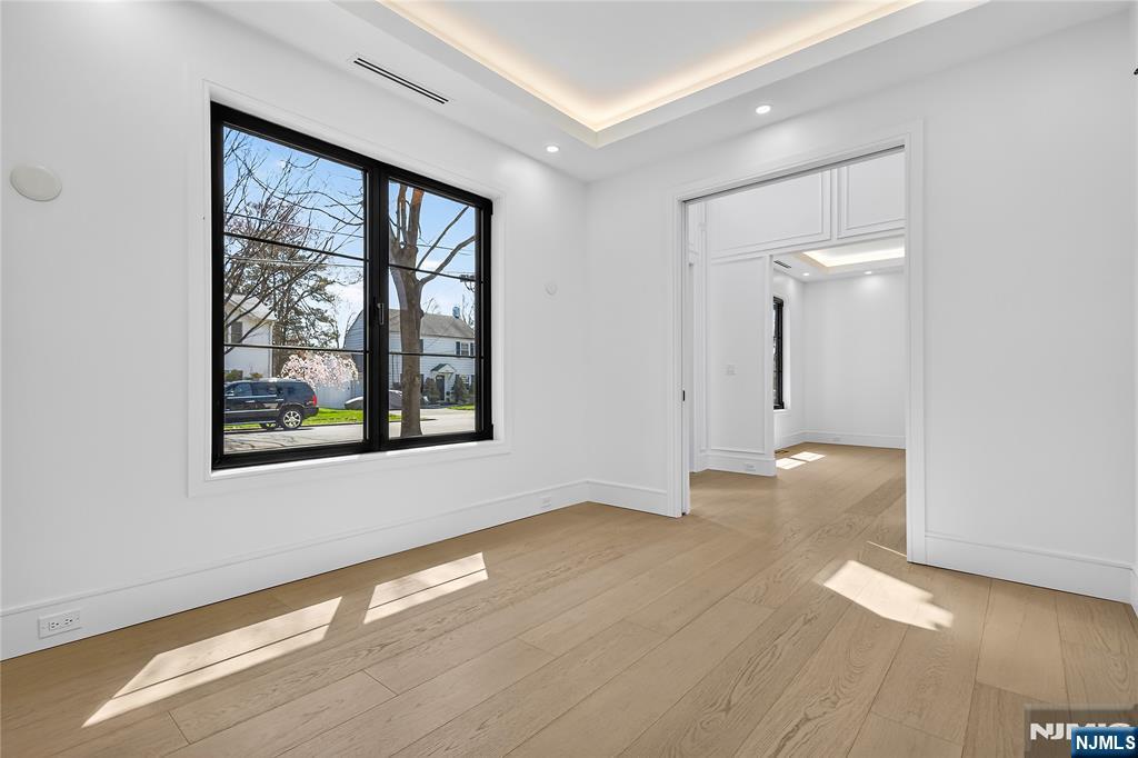 395 Hickory Avenue