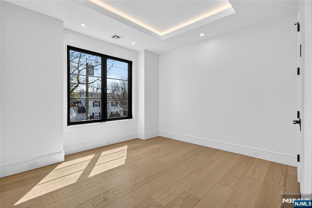 395 Hickory Avenue