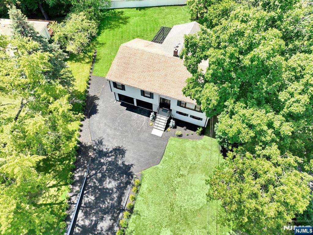 415 Goffle Road - Photo 5
