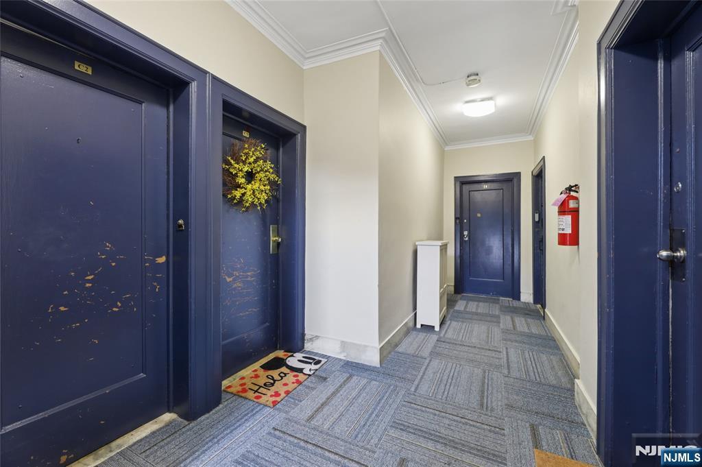 303 C2 Hamilton Place C2 - Photo 5
