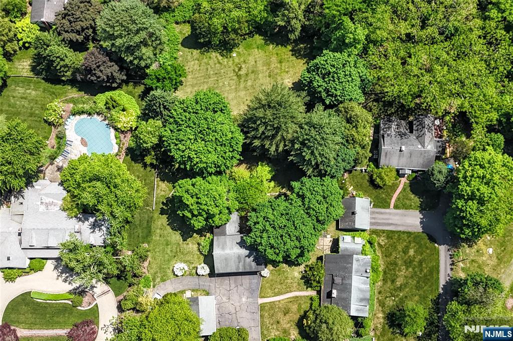 584 W Saddle River Road, Upper Saddle River, NJ 07458 Listing Photo  16