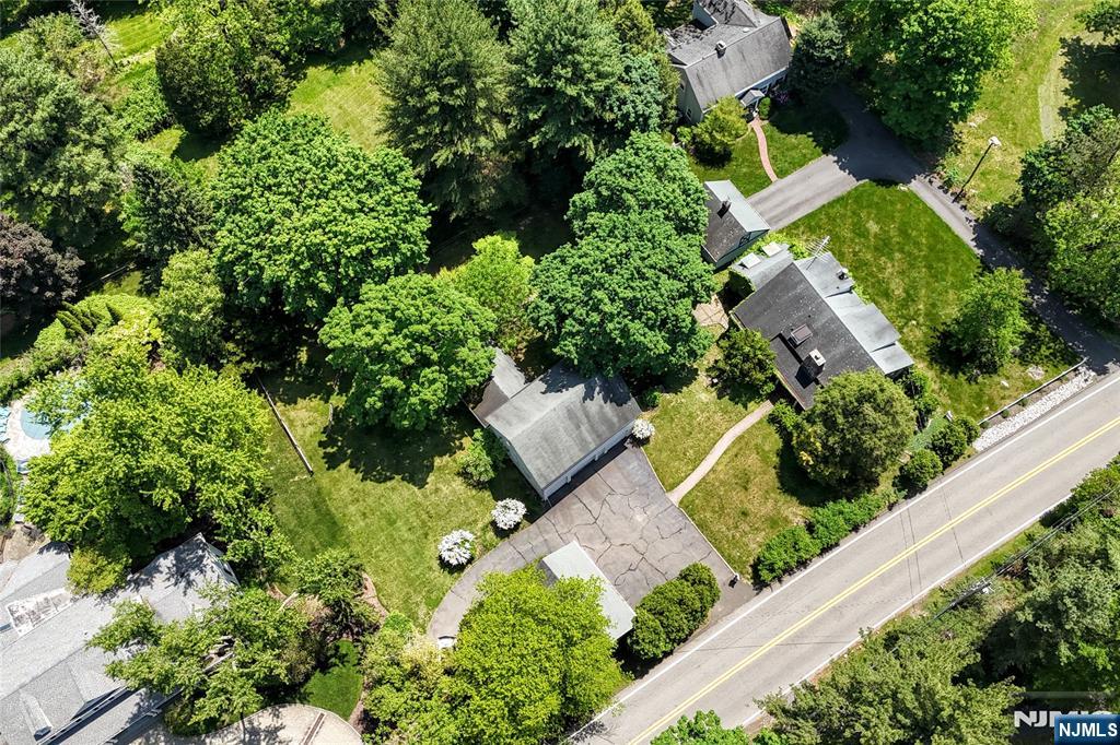584 W Saddle River Road, Upper Saddle River, NJ 07458 Listing Photo  19