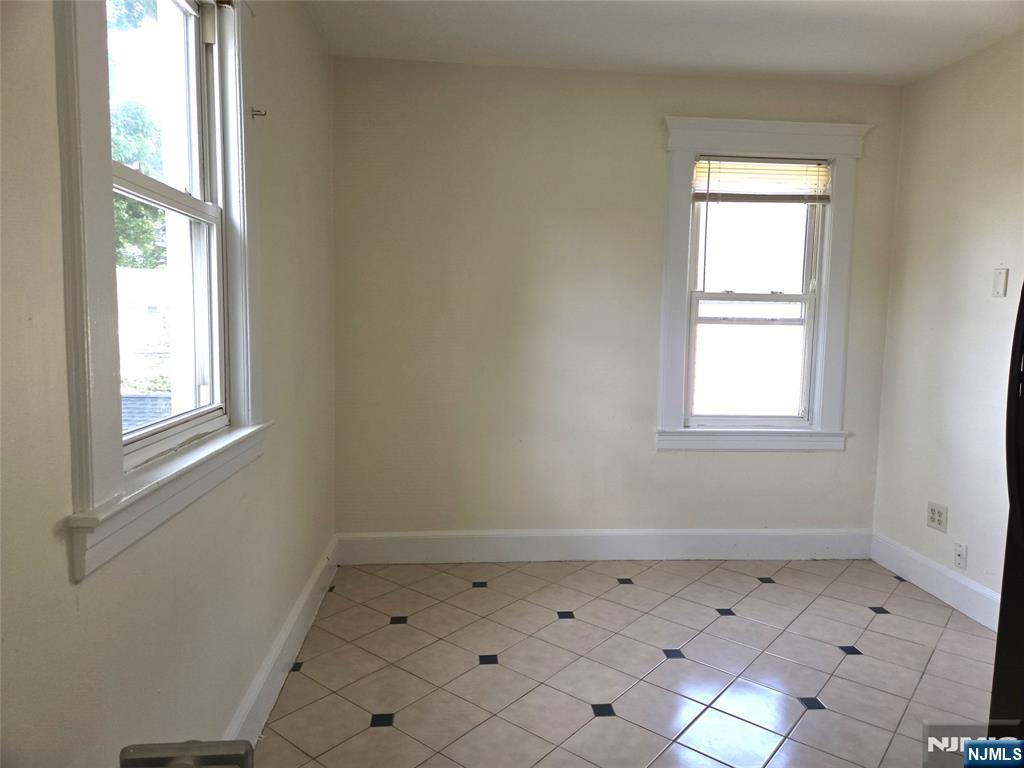 141 Kipp Avenue - Photo 4