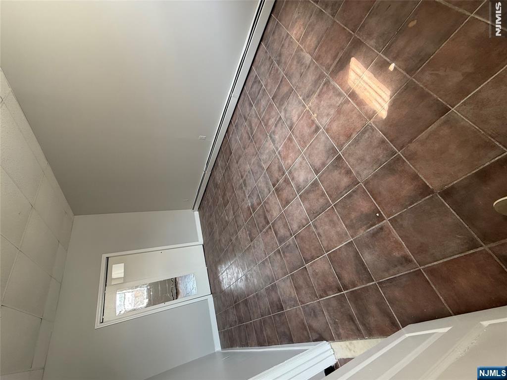 75 Lodi, Hackensack, NJ 07601 Listing Photo  8