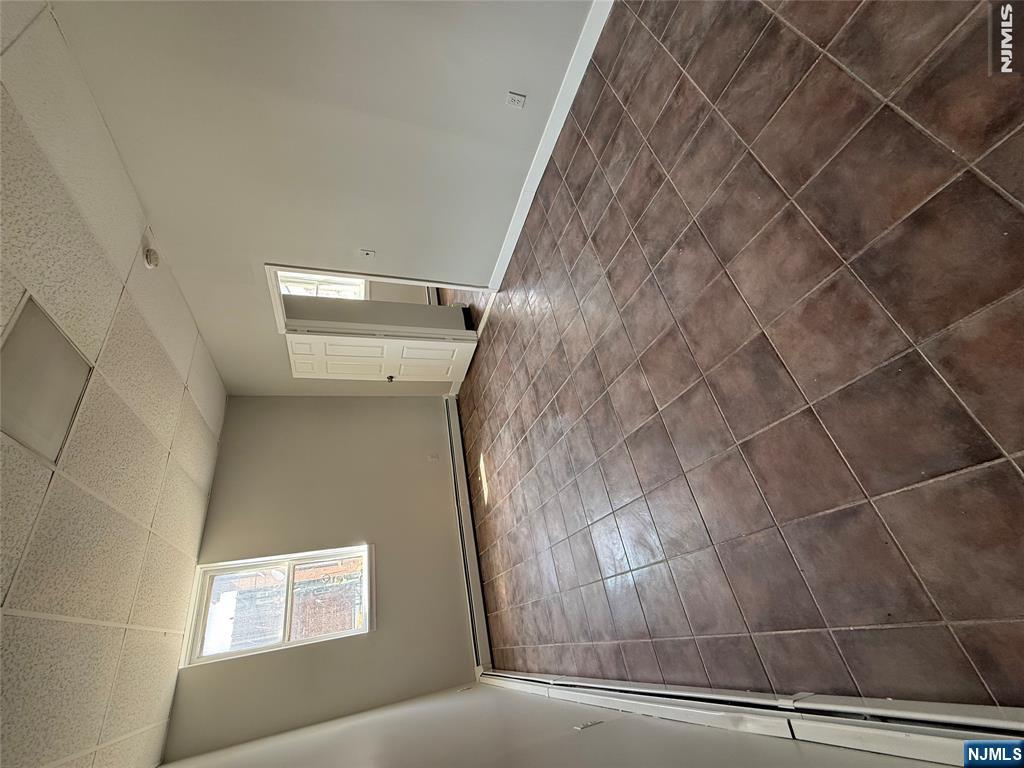 75 Lodi, Hackensack, NJ 07601 Listing Photo  9