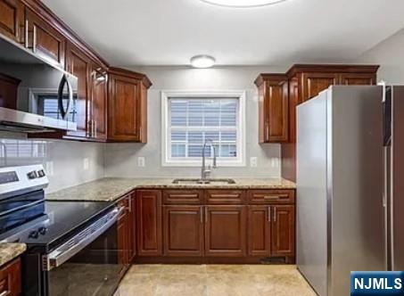 53 12th Avenue - Photo 3