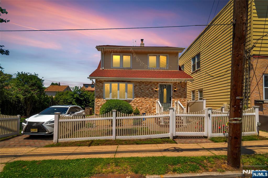 56 Ridgefield Avenue