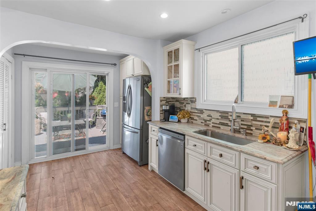 56 Ridgefield Avenue