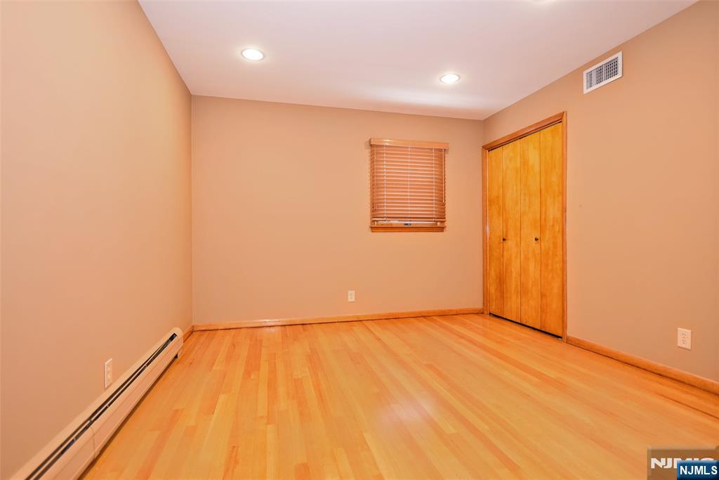 24 Maple, #First Floor, Waldwick, NJ 07463 Listing Photo  14
