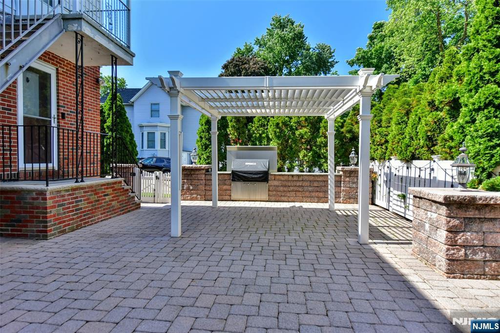 24 Maple, #First Floor, Waldwick, NJ 07463 Listing Photo  20