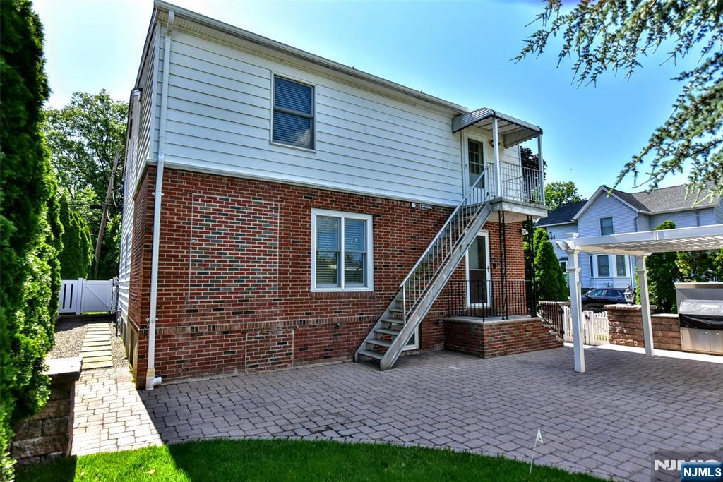 24 Maple, #First Floor, Waldwick, NJ 07463 Listing Photo  21