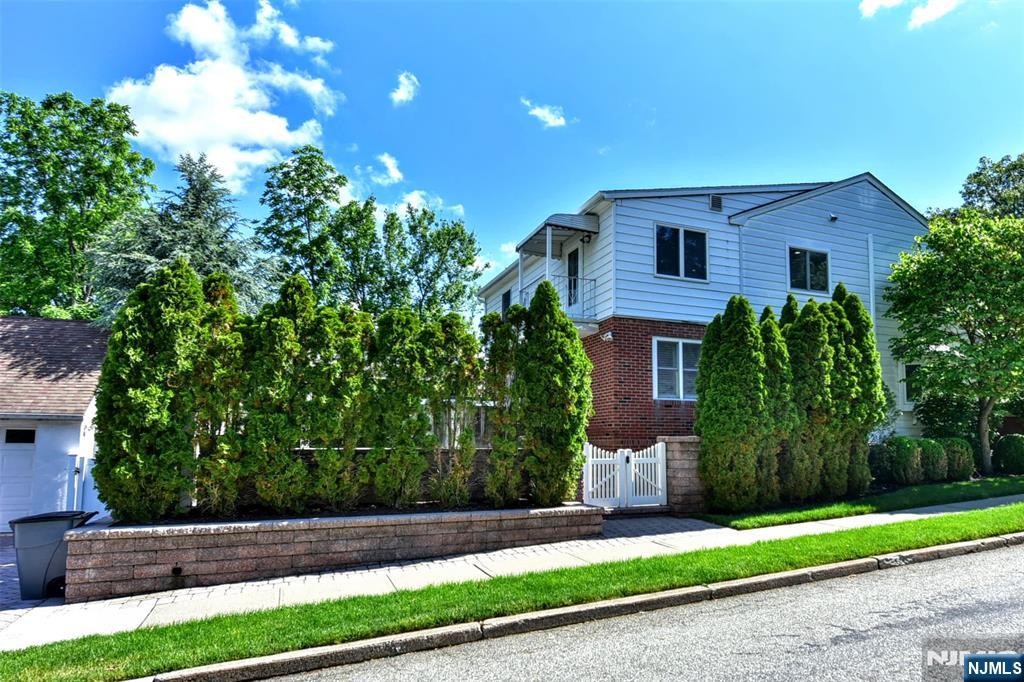 24 Maple, #First Floor, Waldwick, NJ 07463 Listing Photo  24