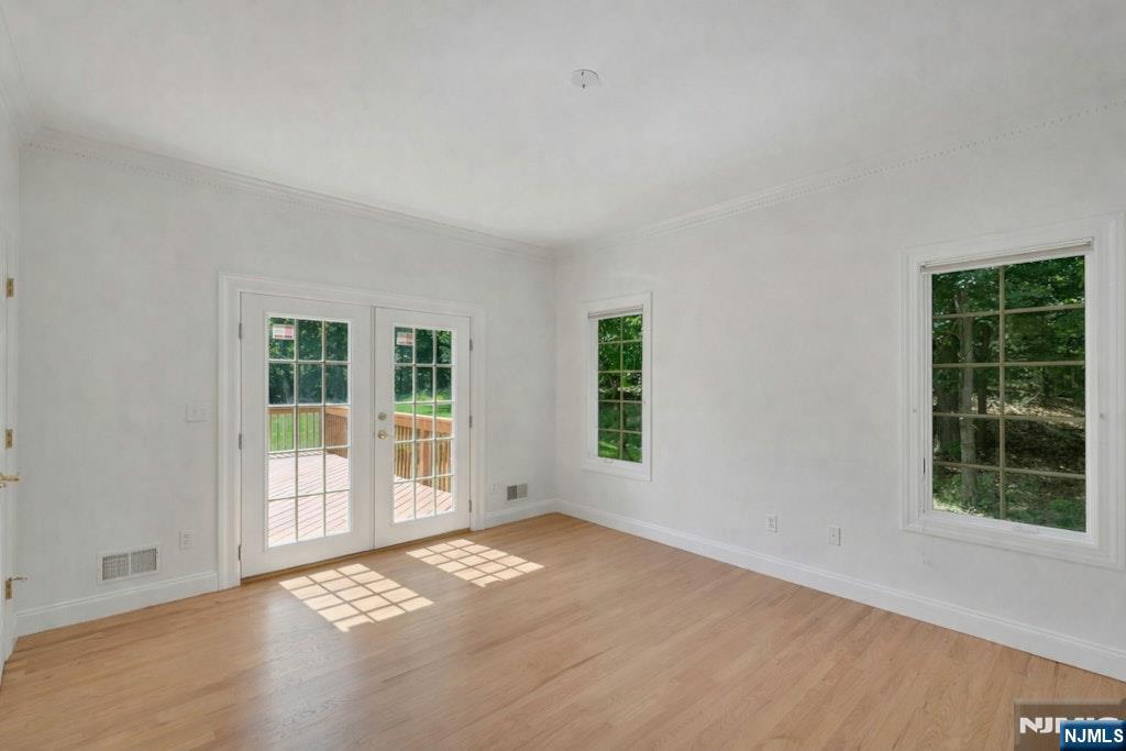 210 Woodmere Court