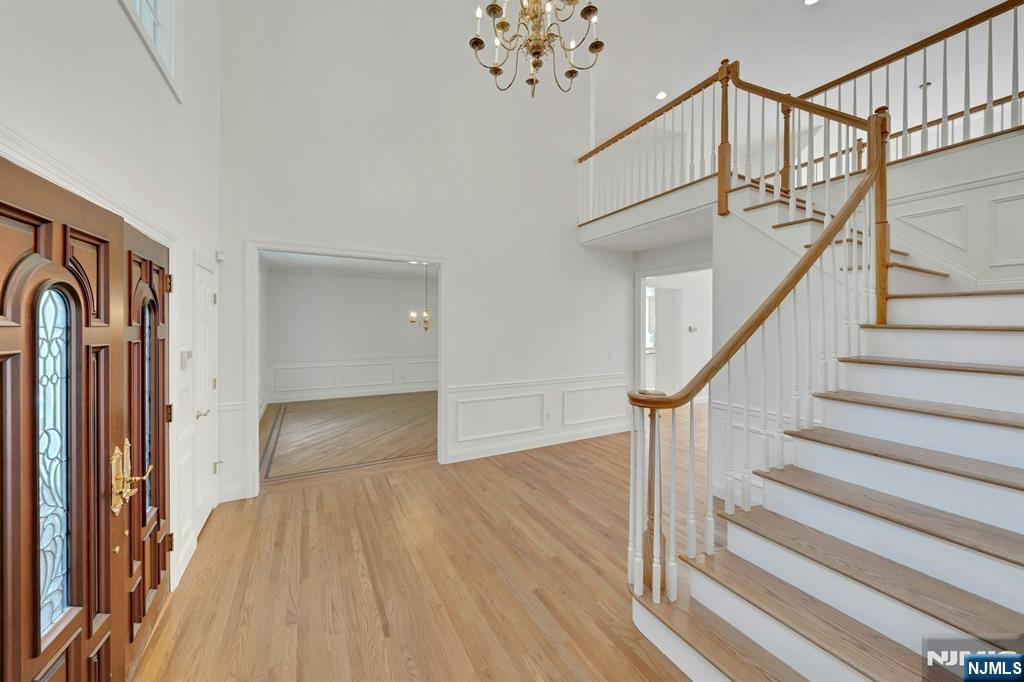 210 Woodmere Court