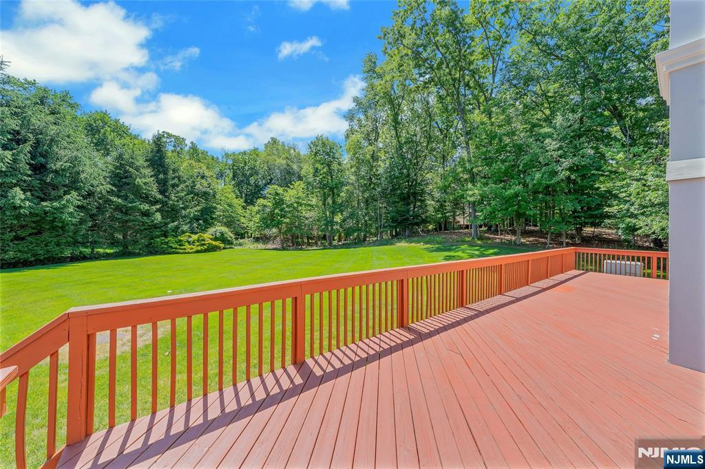210 Woodmere Court