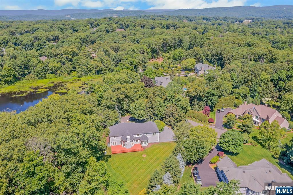 210 Woodmere Court