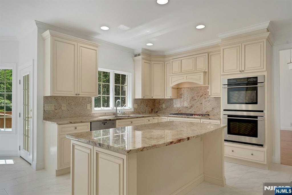 210 Woodmere Court