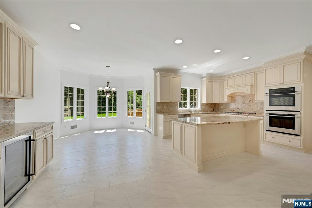 210 Woodmere Court