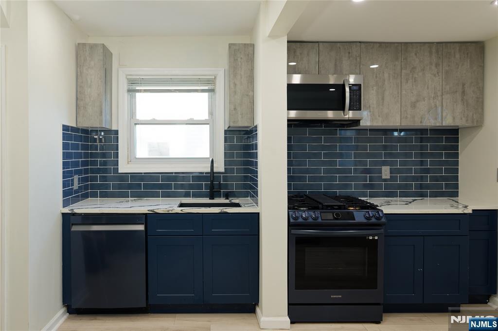 1149 Margaret Street - Photo 1
