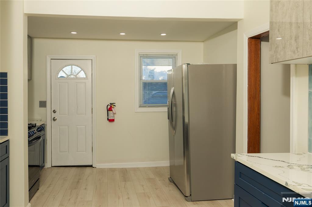 1149 Margaret Street - Photo 3