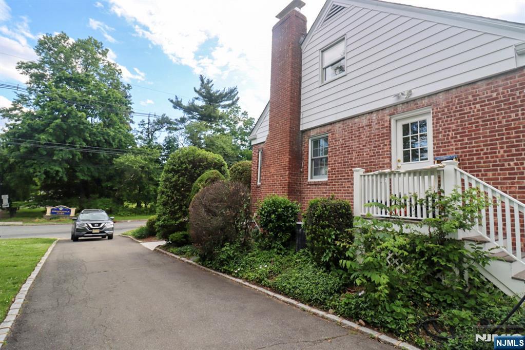 53-59 Bellevue Avenue — photo 47