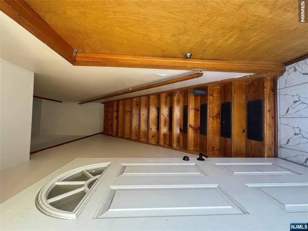 111 Wessington Avenue - Photo 1