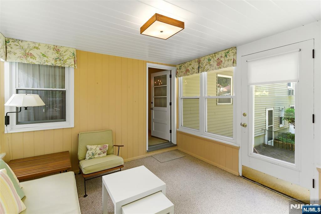 Sunroom off DR