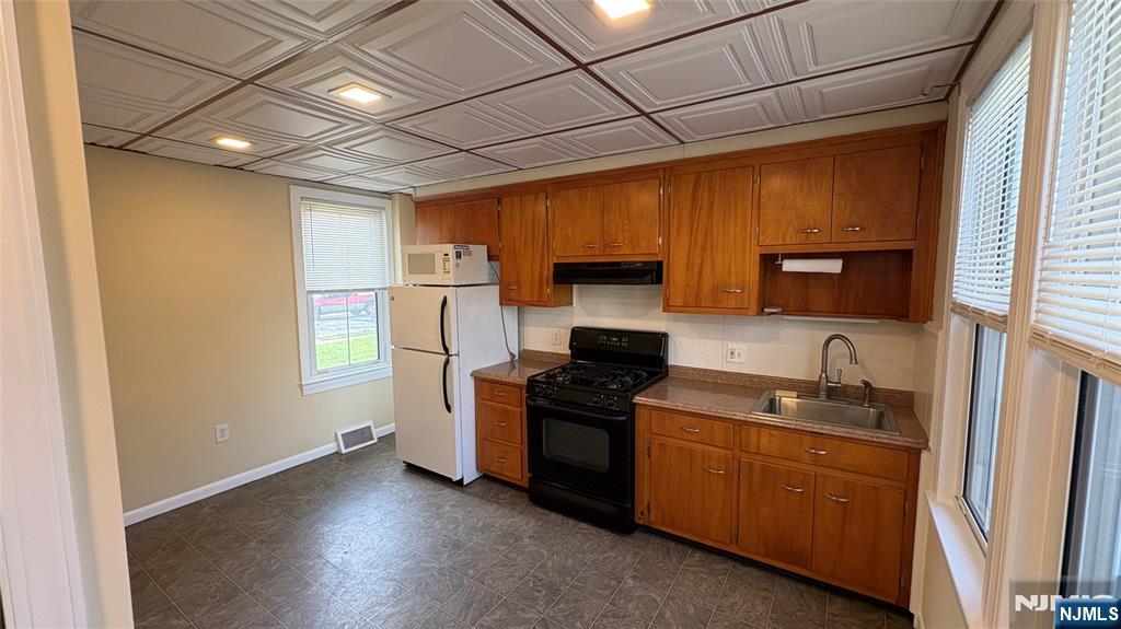 107 3rd Avenue 1st Floor - Photo 4