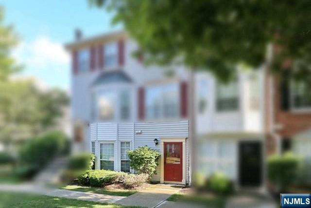 752 Pepperidge Road - Photo 3