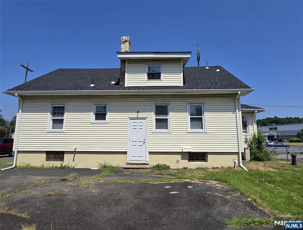 584-588 US Highway 46 — photo 3