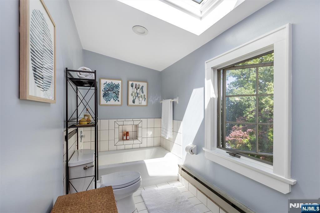 85 Hawthorne Avenue — photo 38