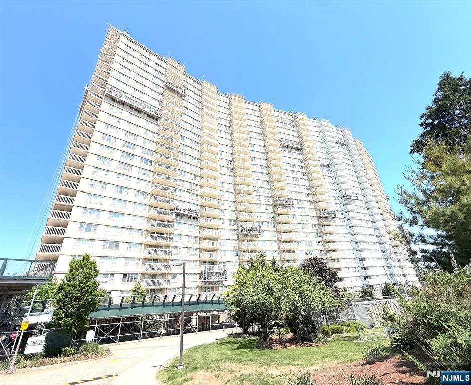 555 North Avenue 7K - Photo 3