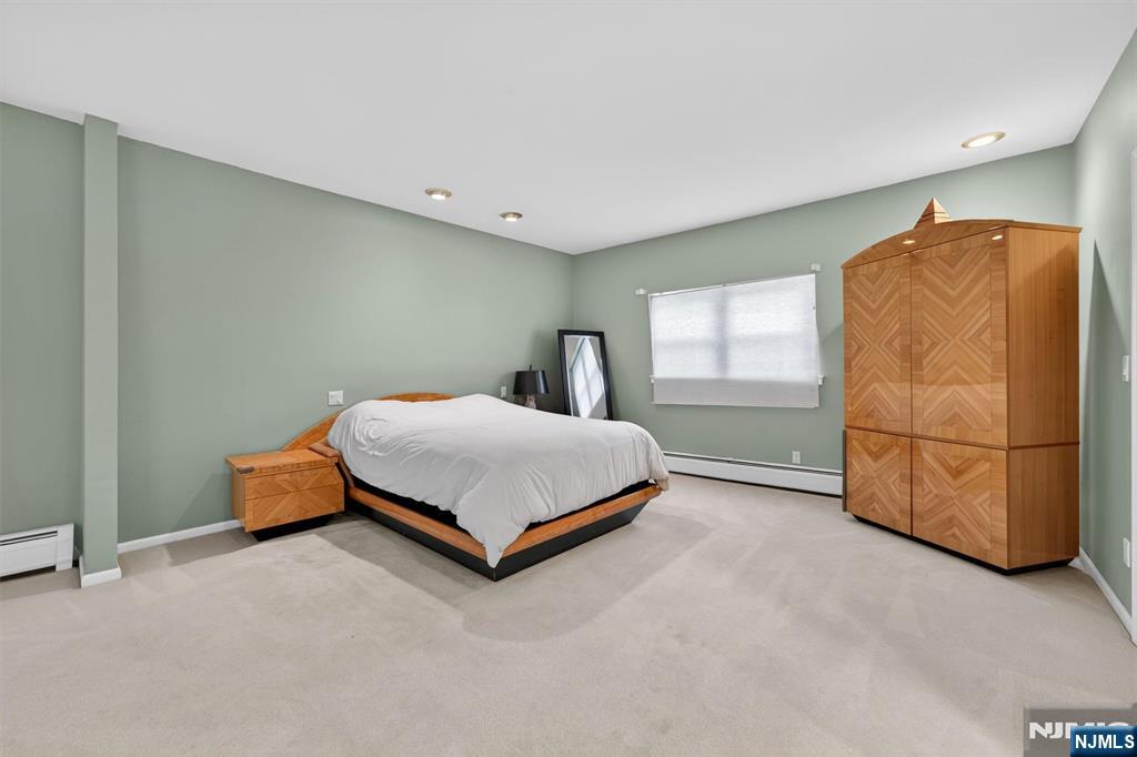 559 Wayne Drive — photo 16
