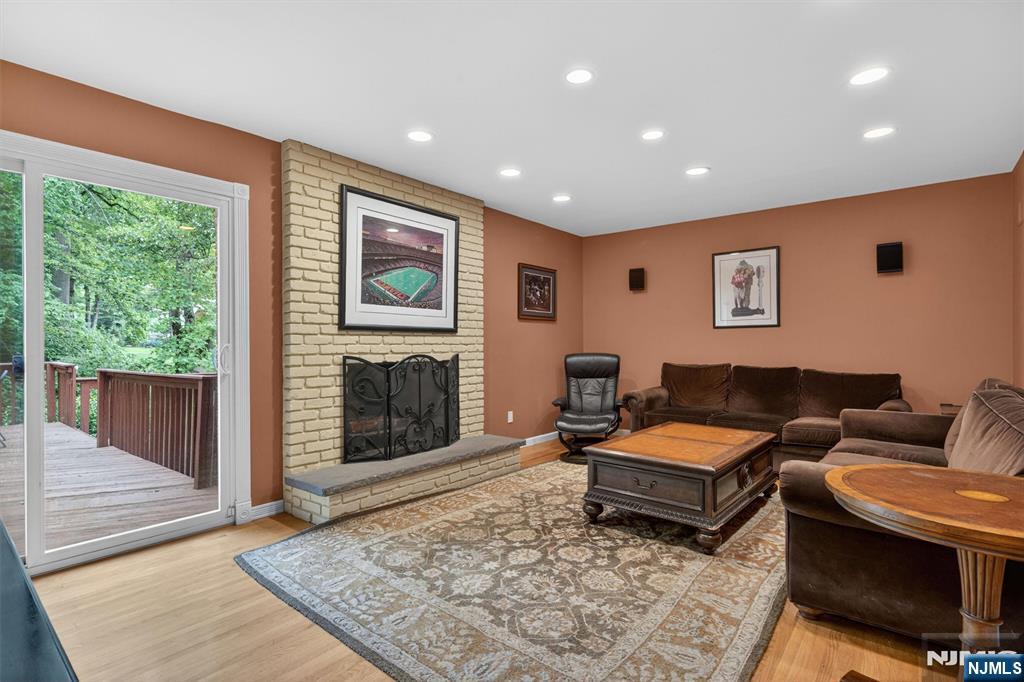 559 Wayne Drive — photo 7