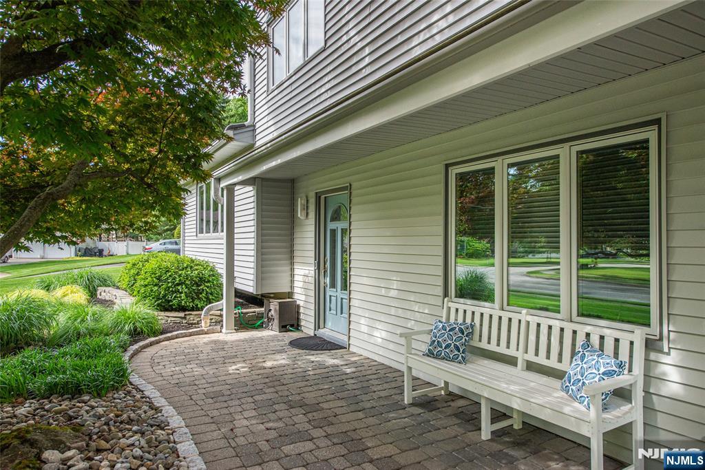 22 Woodbine Trail - Photo 5