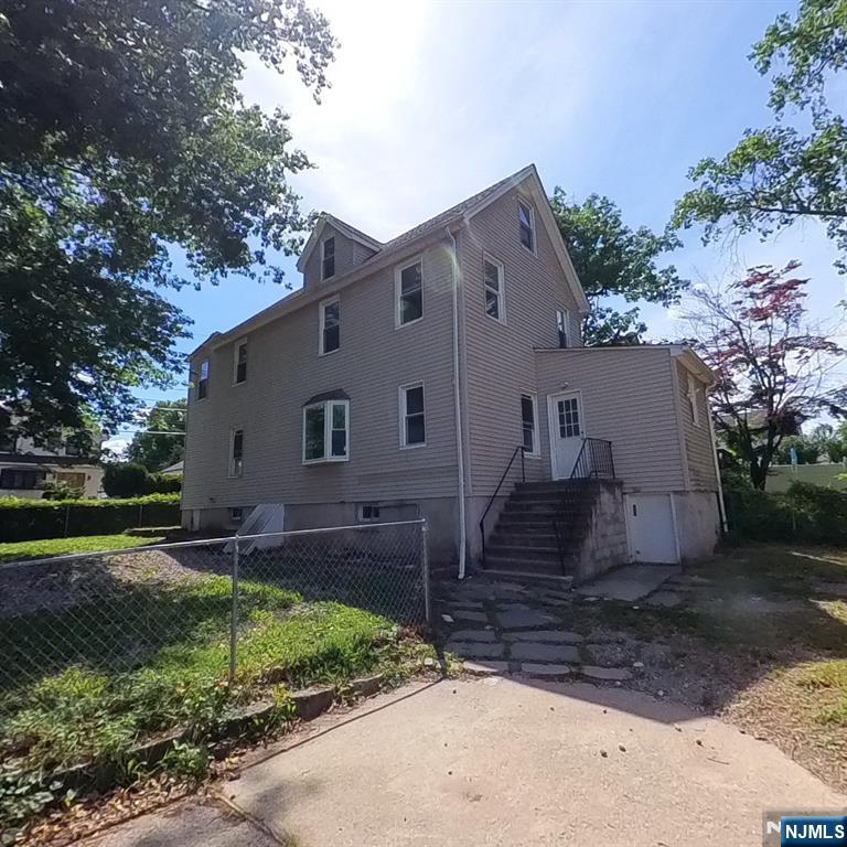 83 E Forest Avenue, Teaneck, NJ 07666 Listing Photo  2