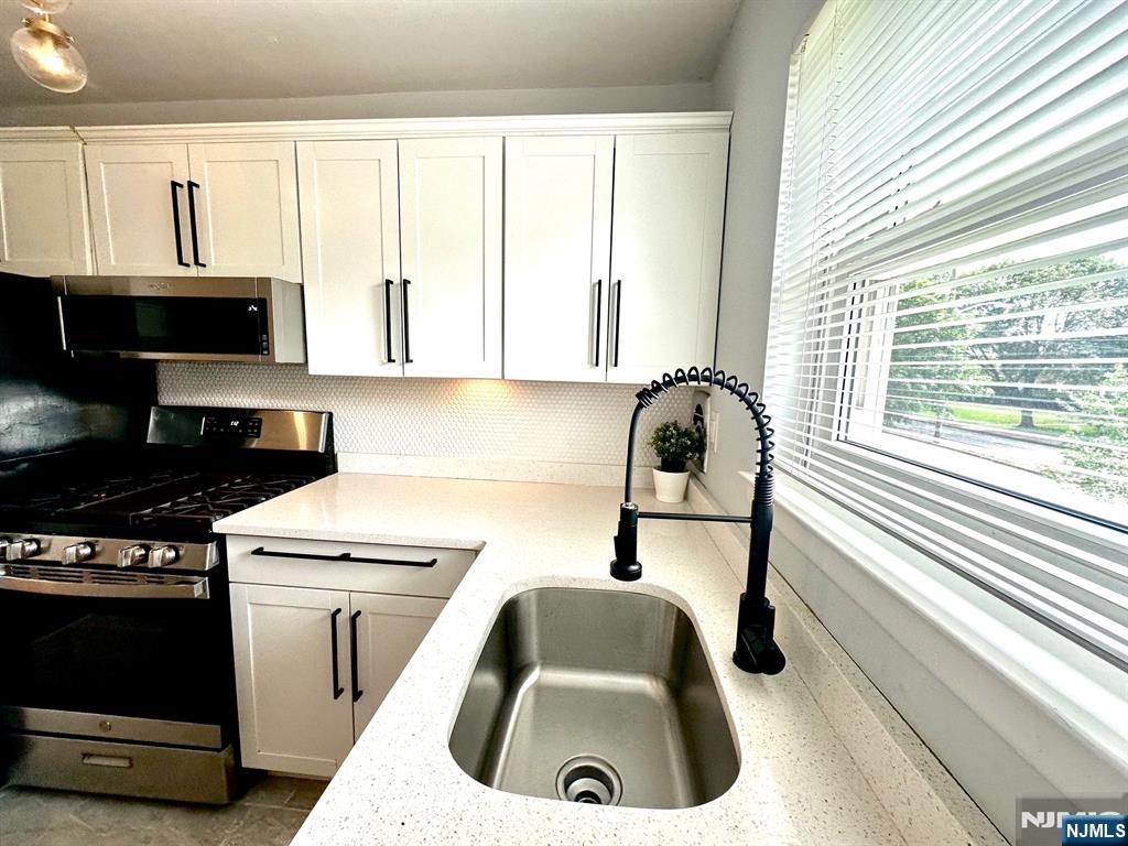 38-02 Dobrin Court 3802B - Photo 4